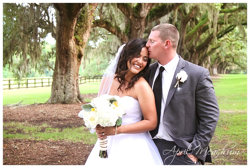 Boone_Hall_Plantation_Wedding_April_Meachum_0160.jpg