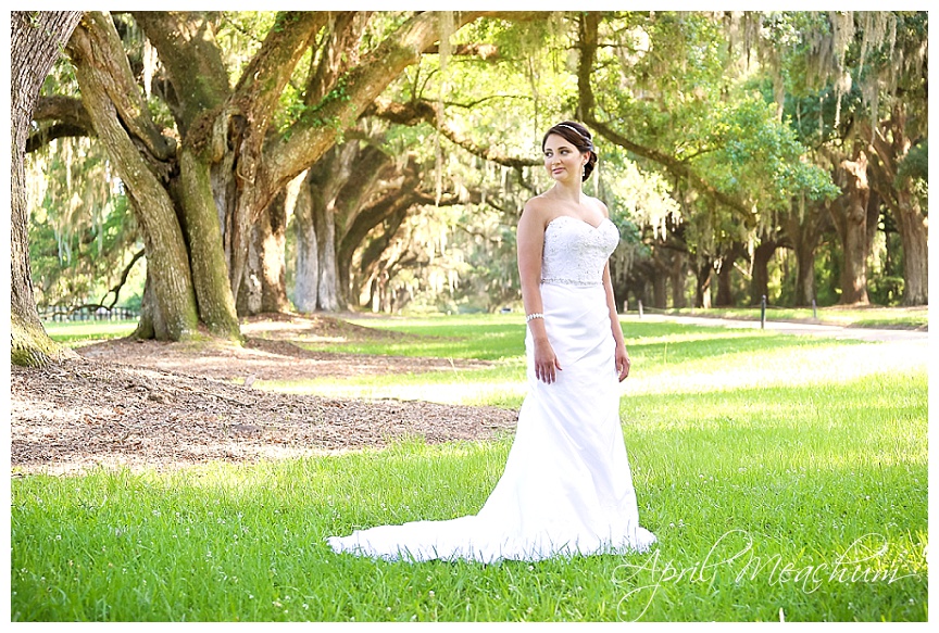 Boone_Hall_Plantation_Bridal_April_Meachum_0235.jpg