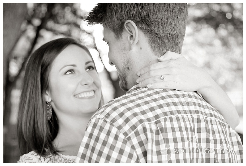 Downtown_Charleston_Engagement_Photography_April_Meachum_0279.jpg