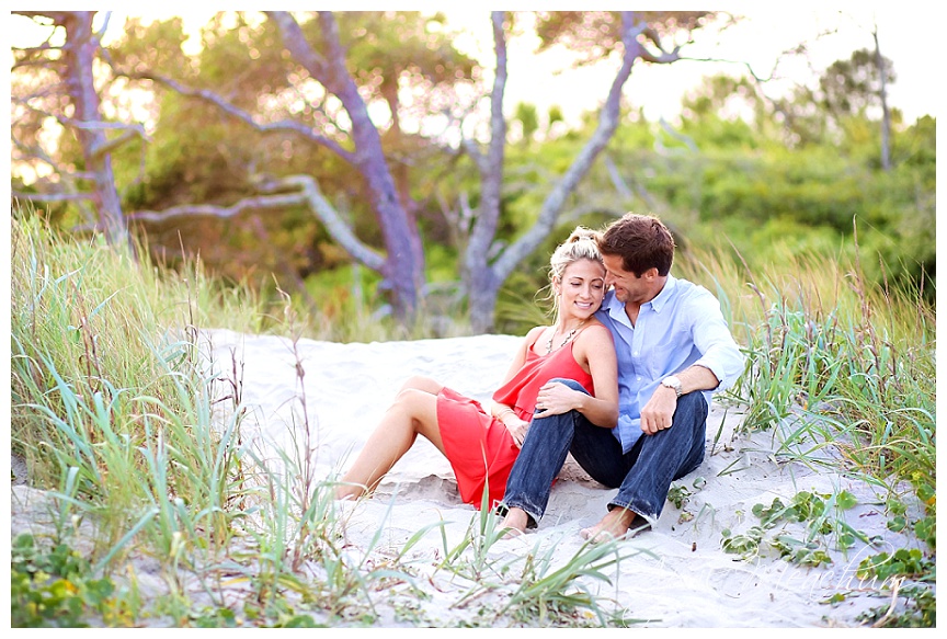 Folly_Beach_Engagement_Photography_April_Meachum_0112.jpg