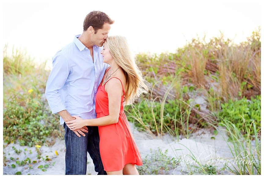 Folly_Beach_Engagement_Photography_April_Meachum_0116.jpg