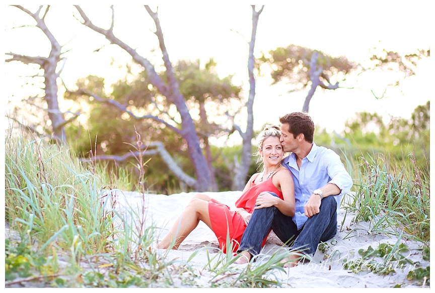 Folly_Beach_Engagement_Photography_April_Meachum_0127.jpg