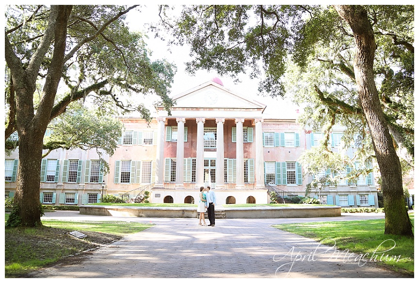 Downtown_Charleston_Engagement_Photos_April_Meachum_0362.jpg