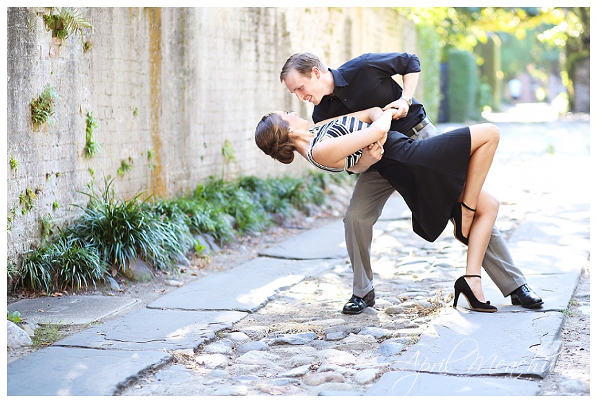 Downtown_Charleston_Engagement_Photos_April_Meachum_0371.jpg