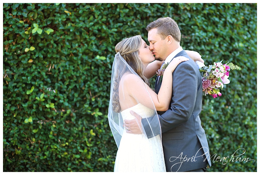 Dunes_West_Charleston_Wedding_Photographer_April_Meachum_0379.jpg