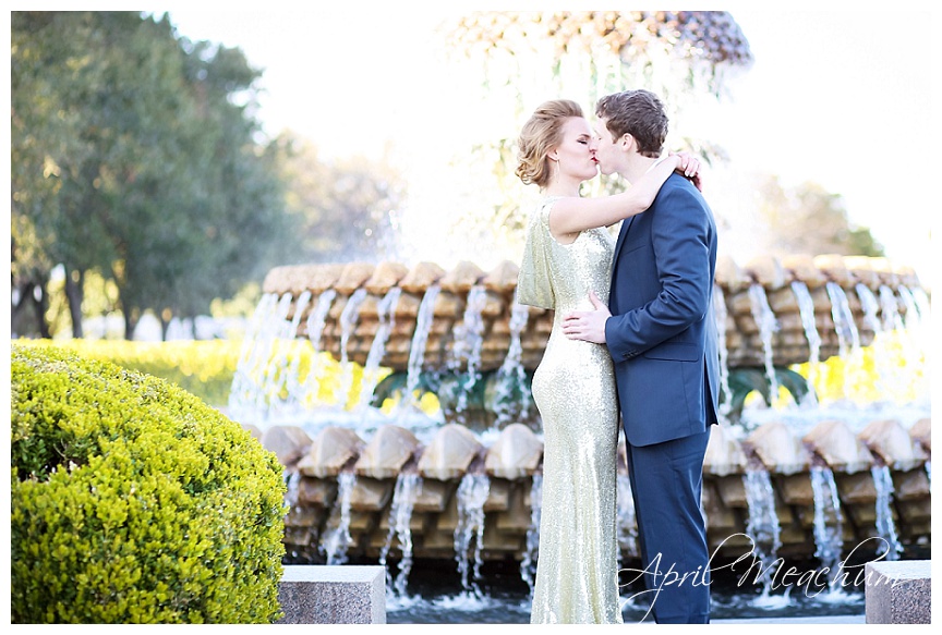 Engagement_Downtown_Charleston_Wedding_Photographer_April_Meachum_0394.jpg