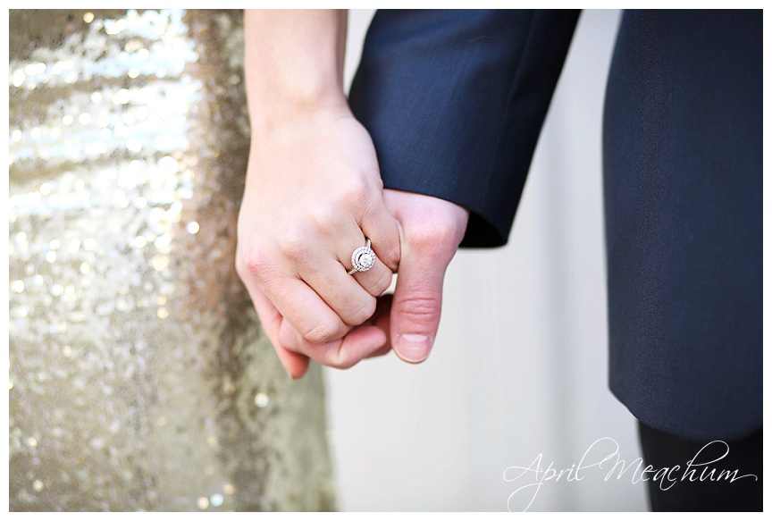 Engagement_Downtown_Charleston_Wedding_Photographer_April_Meachum_0402.jpg