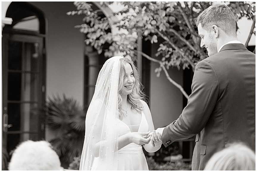 Downtown_Charleston_Wedding_Photographer_April_Meachum_0389.jpg