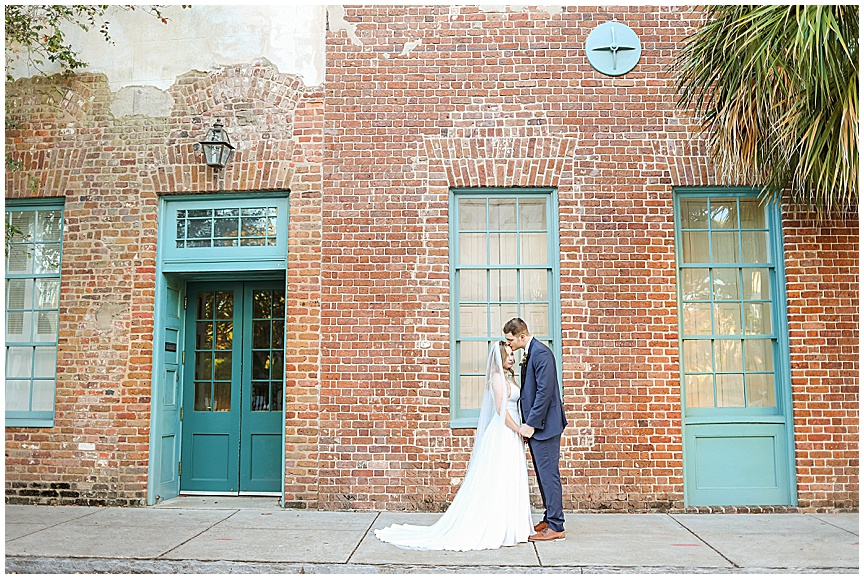 Downtown_Charleston_Wedding_Photographer_April_Meachum_0394.jpg