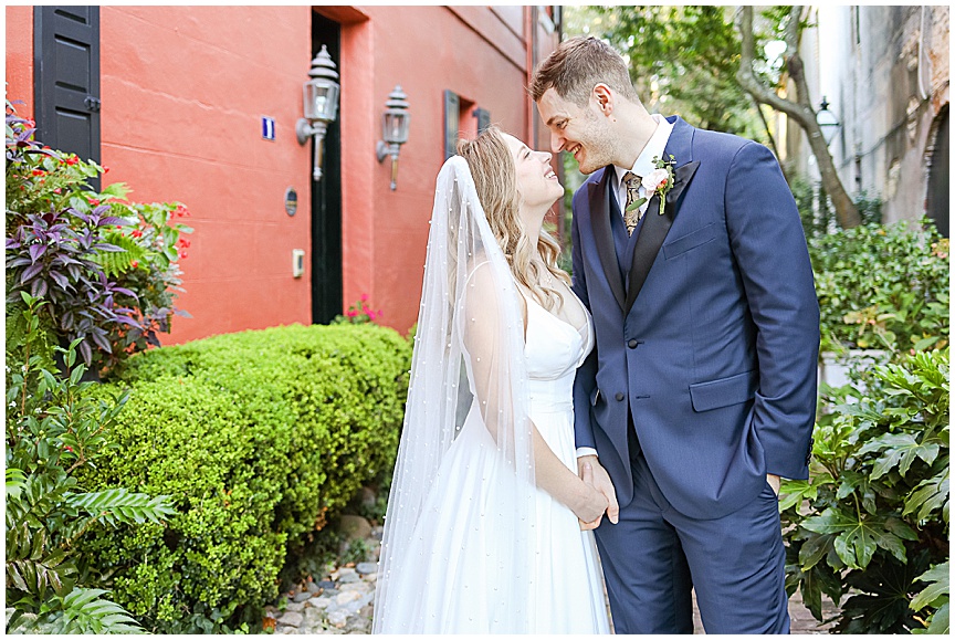 Downtown_Charleston_Wedding_Photographer_April_Meachum_0399.jpg