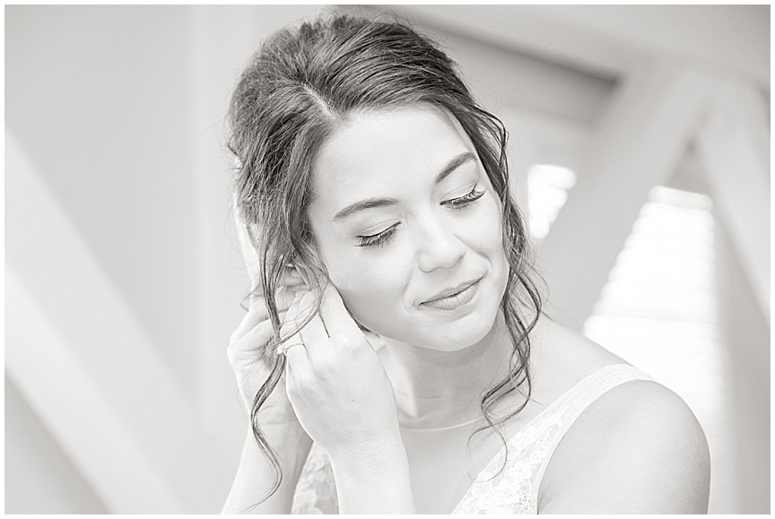 Charleston_Wedding_Photographer_April_Meachum_Alhambra_Hall_Mount_Pleasant_0629.jpg