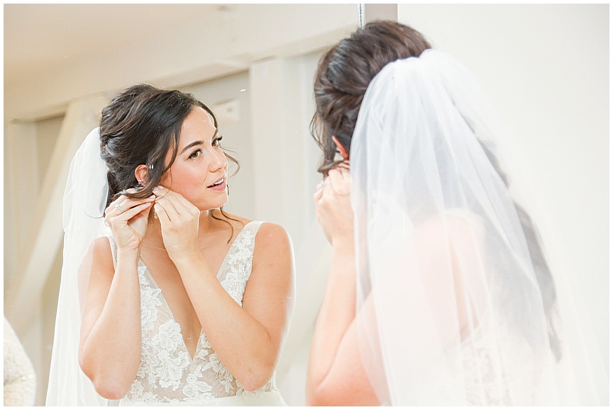 Charleston_Wedding_Photographer_April_Meachum_Alhambra_Hall_Mount_Pleasant_0630.jpg