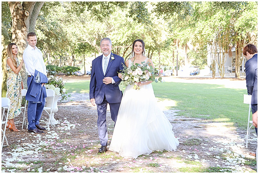 Charleston_Wedding_Photographer_April_Meachum_Alhambra_Hall_Mount_Pleasant_0648.jpg