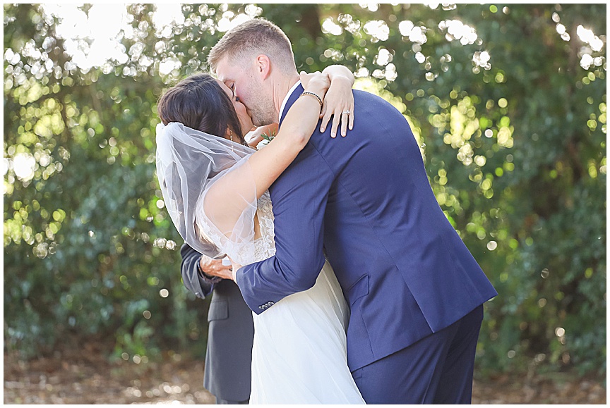 Charleston_Wedding_Photographer_April_Meachum_Alhambra_Hall_Mount_Pleasant_0656.jpg