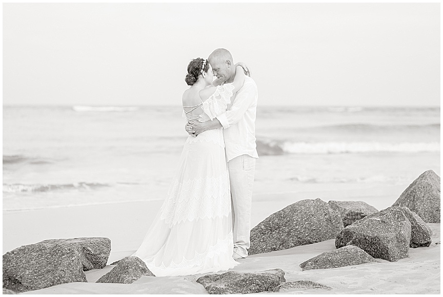 Charleston_Wedding_Photographer_April_Meachum_Folly_Beach_0475.jpg