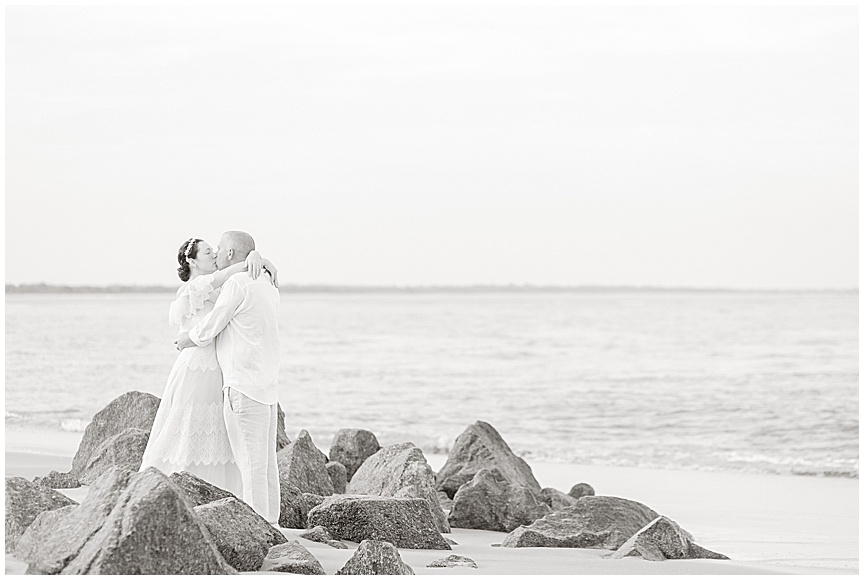 Charleston_Wedding_Photographer_April_Meachum_Folly_Beach_0483.jpg