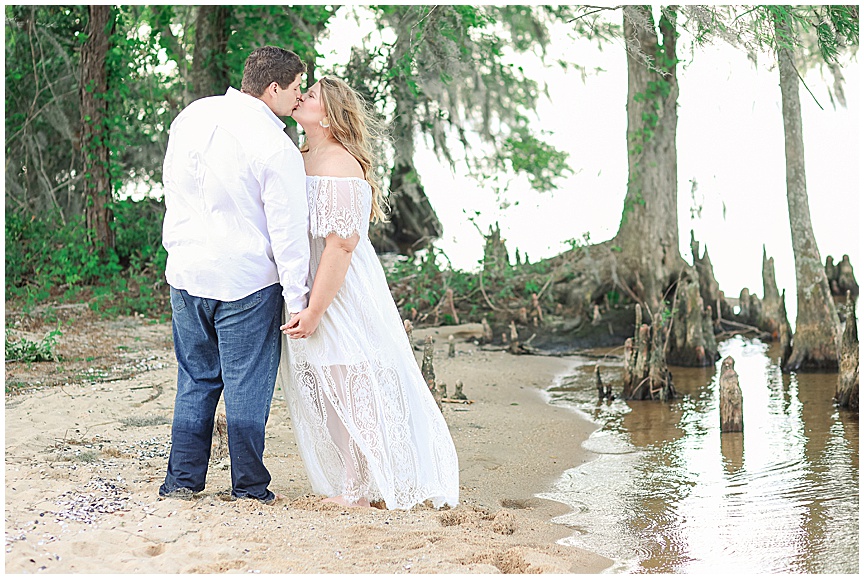 Charleston_Wedding_Photographer_April_Meachum_Folly_Beach_0505.jpg