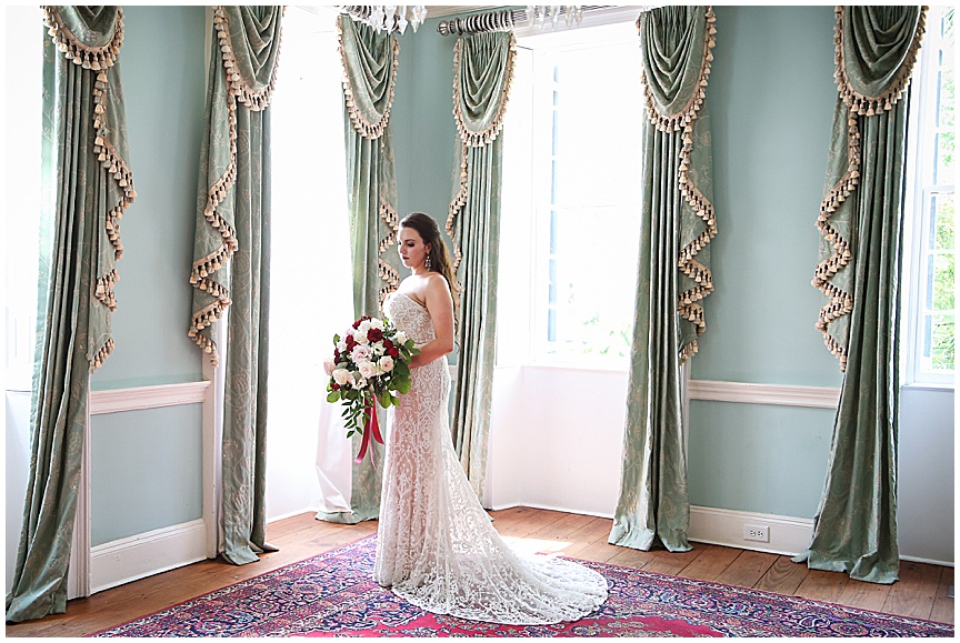 Lowndes Grove Bridal Session with Charleston Wedding Photographer April Meachum 