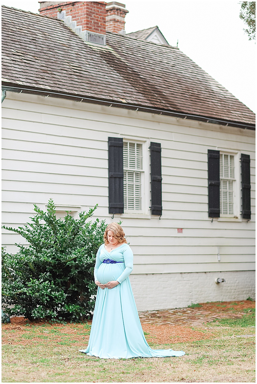 Charleston Estate Maternity Session by Wedding Photographer April Meachum_0821.jpg