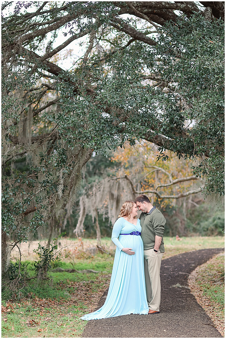 Charleston Estate Maternity Session by Wedding Photographer April Meachum_0823.jpg