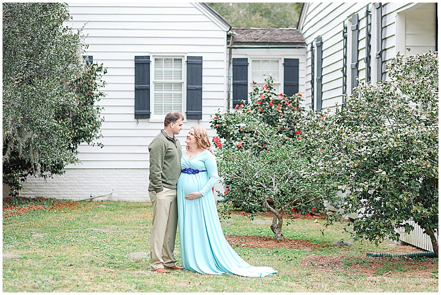 Charleston Estate Maternity Session by Wedding Photographer April Meachum_0843.jpg