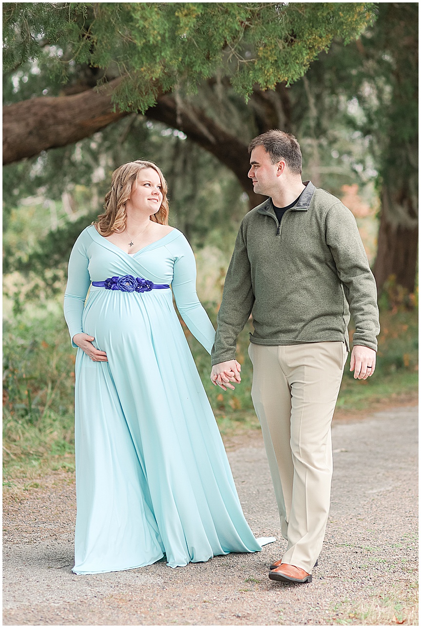 Charleston Estate Maternity Session by Wedding Photographer April Meachum_0848.jpg