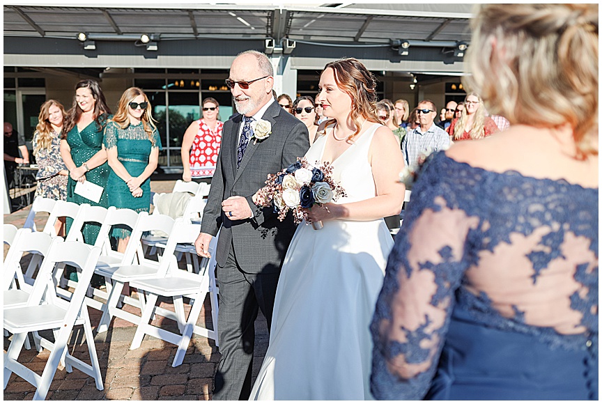 Charleston Harborside East Wedding in Mount Pleasant by Photographer April Meachum_0783.jpg