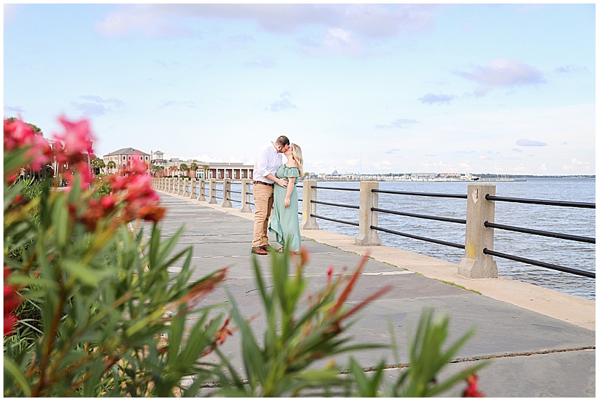 Downtown Charleston Engagement Photo Session by April Meachum Photography_0958.jpg
