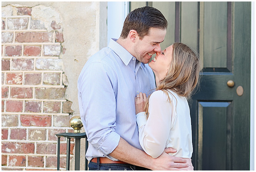 Downtown Charleston Engagement Photo Session by April Meachum Photography_0984.jpg