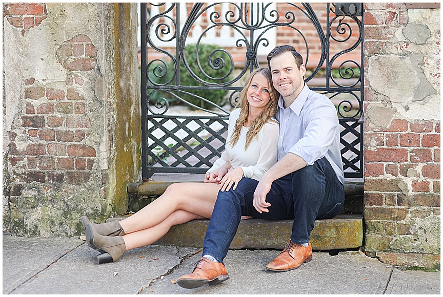 Downtown Charleston Engagement Photo Session by April Meachum Photography_0986.jpg