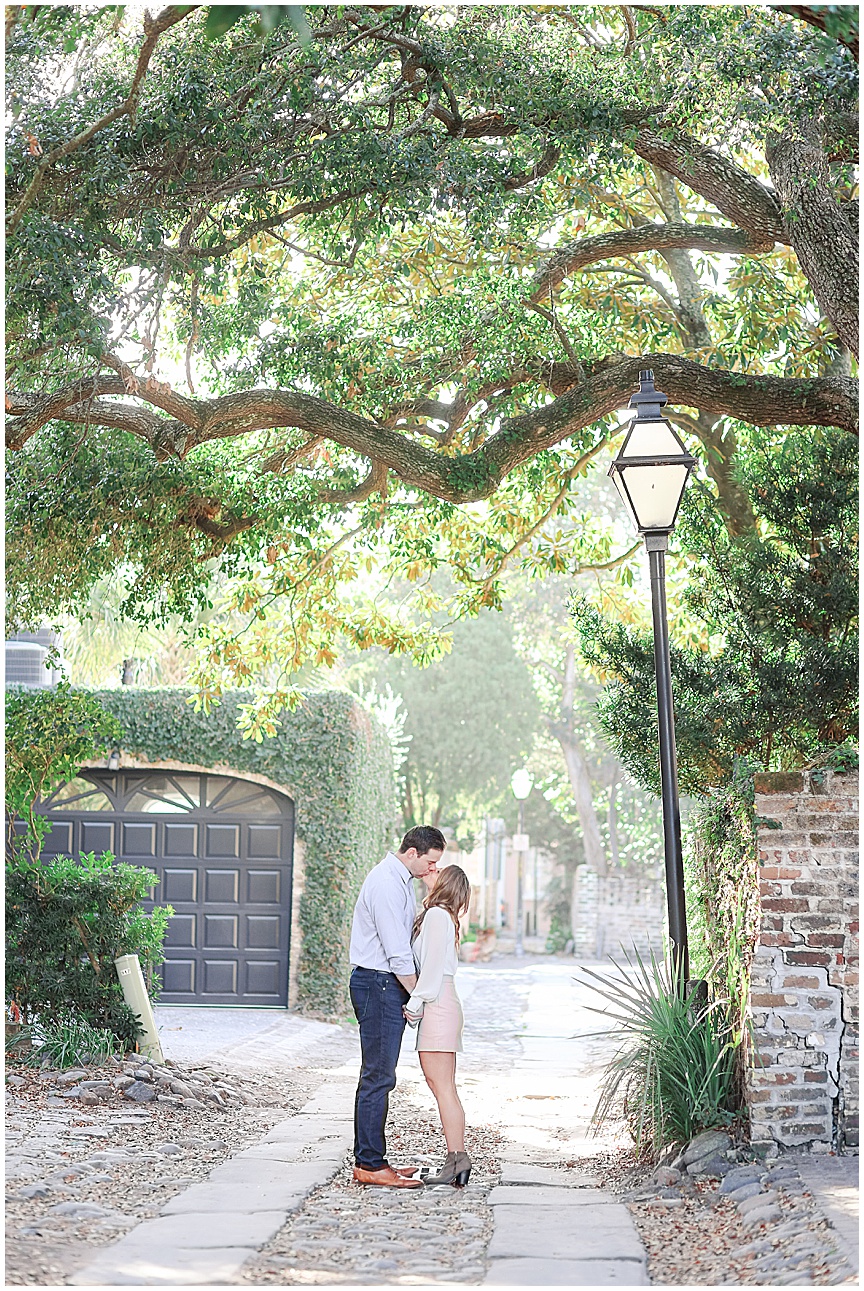 Downtown Charleston Engagement Photo Session by April Meachum Photography_0989.jpg