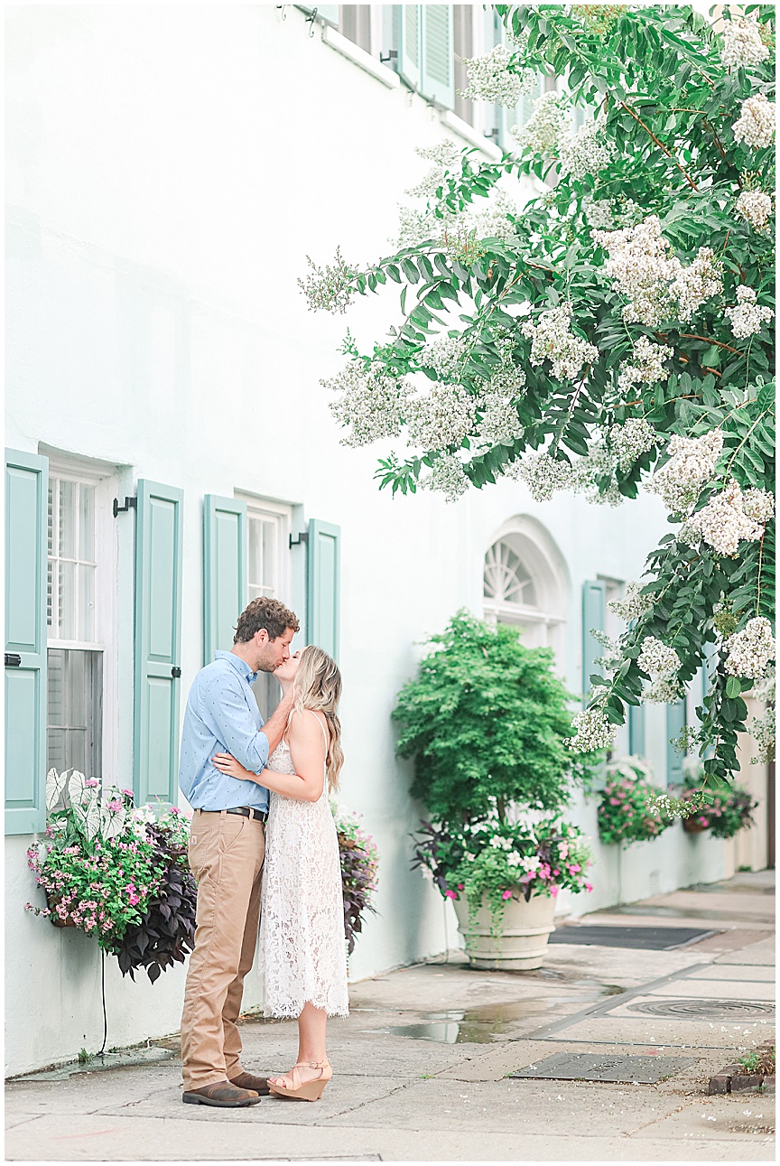 Downtown Charleston Sunrise Engagement Photo Session Ideas by Wedding Photographer April Meachum_0709.jpg