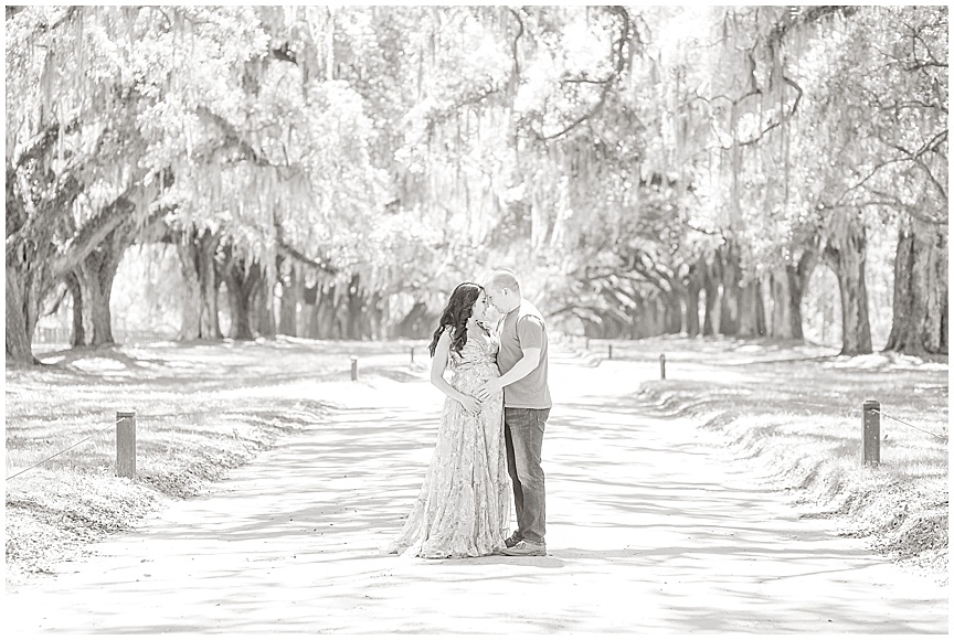 Boone Hall Plantation Maternity Session by Charleston Wedding Photographers April and Jared Meachum_1278.jpg