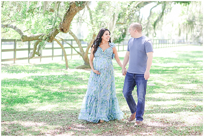 Boone Hall Plantation Maternity Session by Charleston Wedding Photographers April and Jared Meachum_1292.jpg