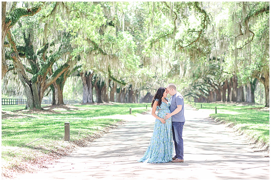 Boone Hall Plantation Maternity Session by Charleston Wedding Photographers April and Jared Meachum_1295.jpg