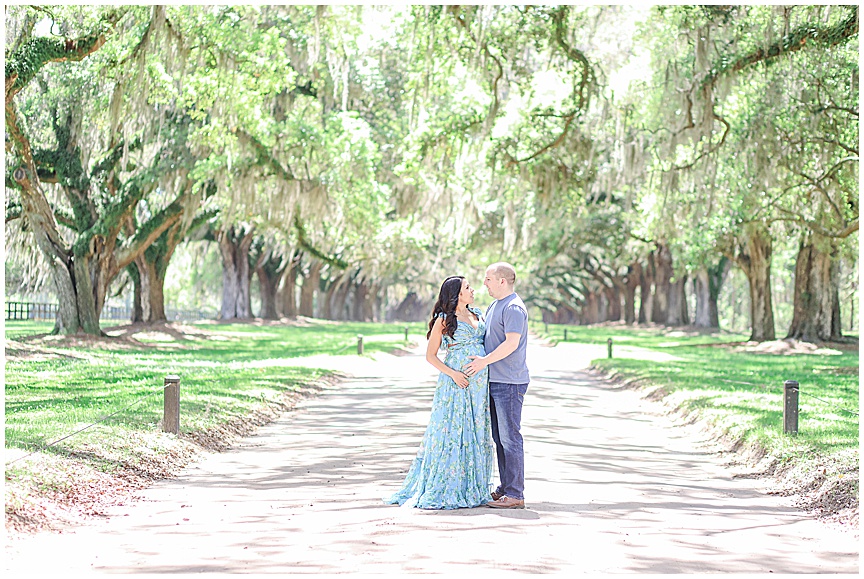 Boone Hall Plantation Maternity Session by Charleston Wedding Photographers April and Jared Meachum_1303.jpg