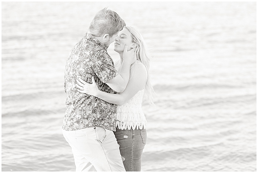 Folly Beach Engagement Session by Charleston Wedding Photographers April and Jared Meachum_1242.jpg