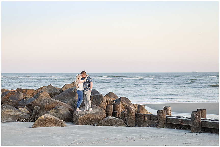Folly Beach Engagement Session by Charleston Wedding Photographers April and Jared Meachum_1257.jpg