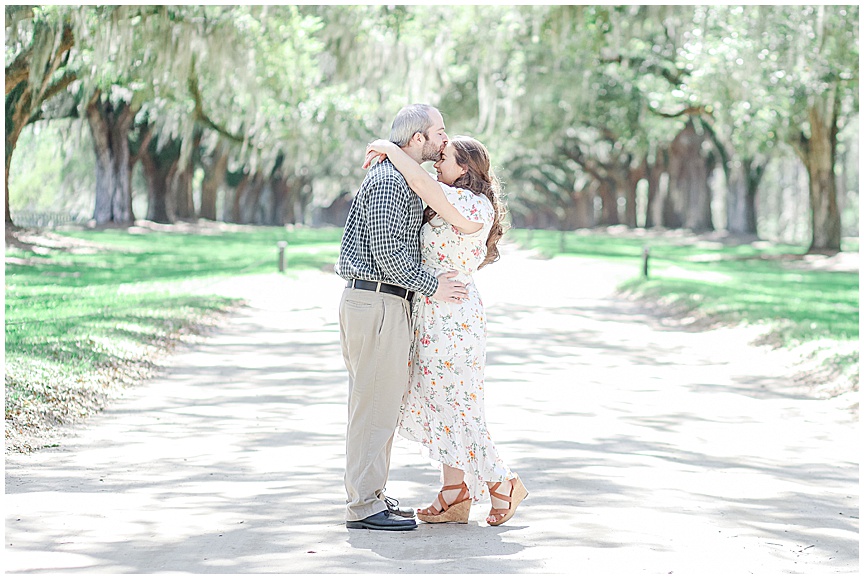 Boone Hall Plantation Engagement Session by Charleston Wedding Photographers April and Jared Meachum_1306.jpg