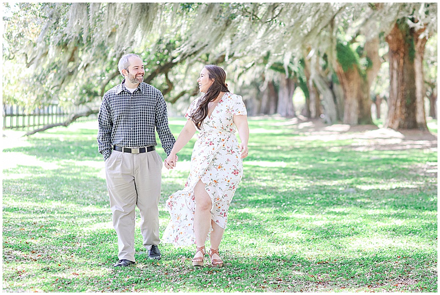 Boone Hall Plantation Engagement Session by Charleston Wedding Photographers April and Jared Meachum_1318.jpg