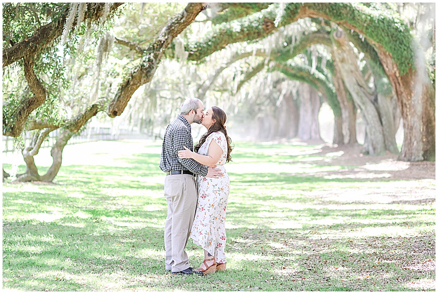 Boone Hall Plantation Engagement Session by Charleston Wedding Photographers April and Jared Meachum_1322.jpg