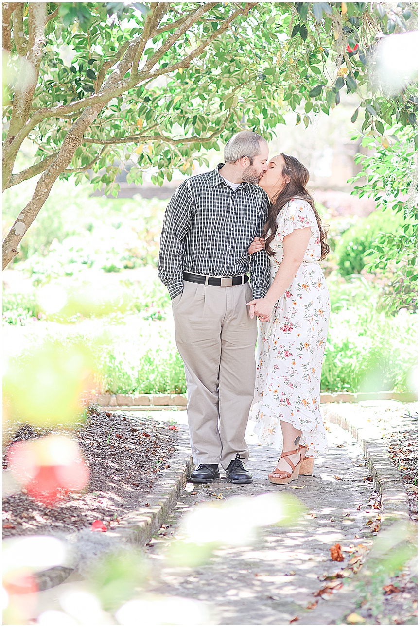 Boone Hall Plantation Engagement Session by Charleston Wedding Photographers April and Jared Meachum_1328.jpg